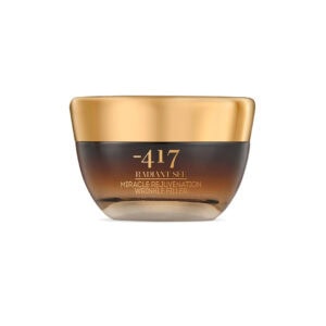 קרם פנים להחלקת קמטים