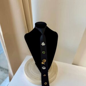 עניבה מעוצבת